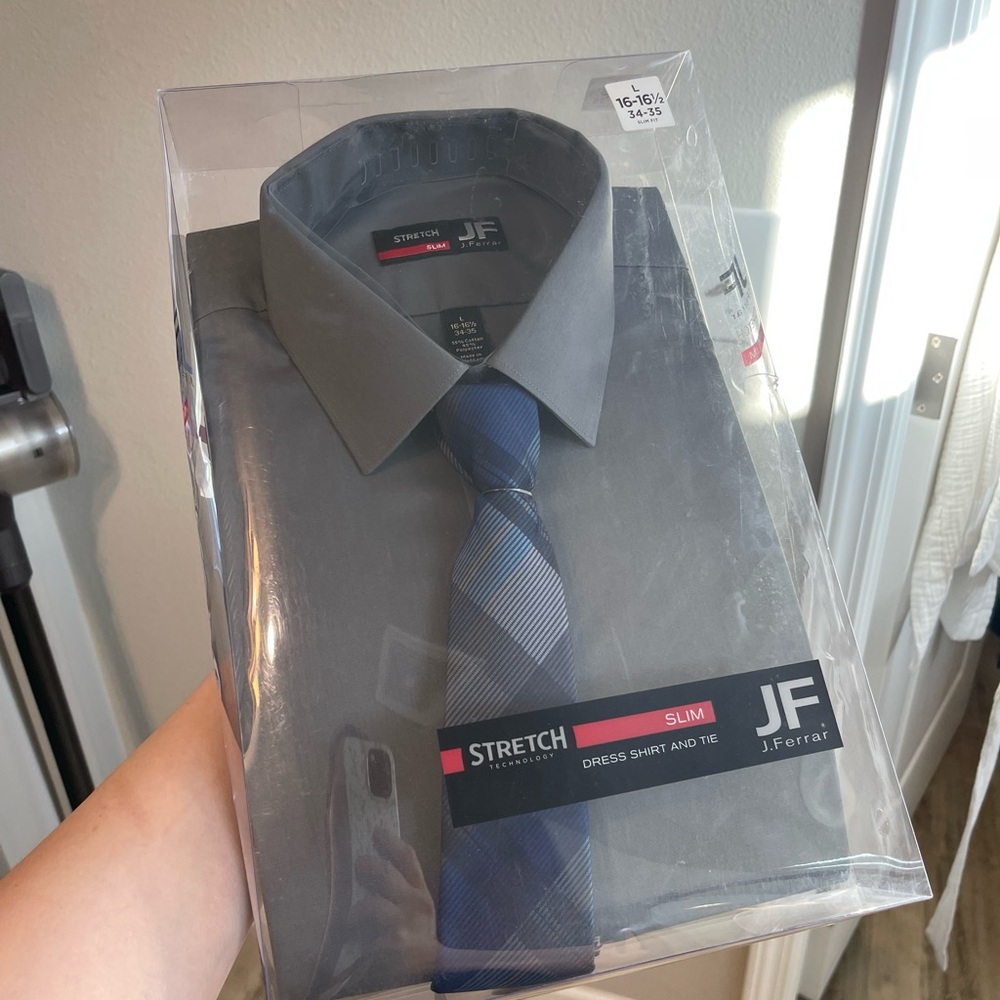 jf j.ferrar Charcoal Gray Slim Dress Shirt with Blue Patterned Tie